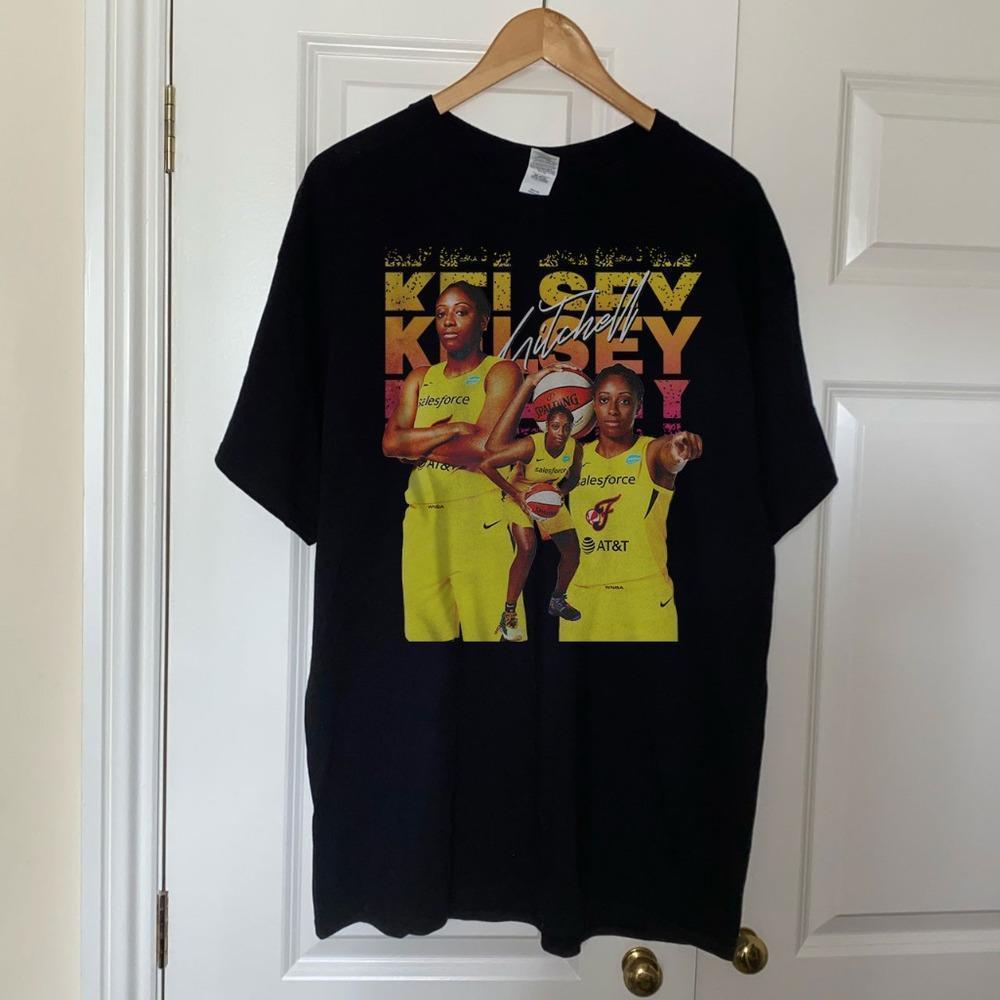 Kelsey Mitchell - Indiana Fever - Wnba - Unisex Black T-Shirt